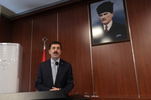 Kütahya Sağlık Bilimleri Üniversitesinde (KSBÜ) Otizm Farkındalık Günü kapsamında düzenlenen etkinlikte, otizmin erken tanısının önemi ve toplumda farkındalık yaratmanın gerekliliği vurgulandı.
