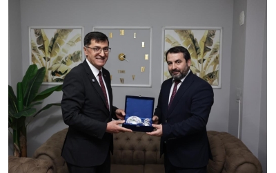 Kütahya Belediye Başkanımız Eyüp Kahveci Derneğimizi Ziyaret Etti
