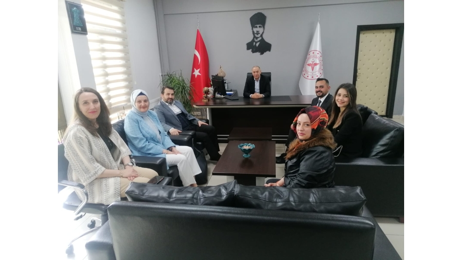 İl Sağlık Müdürümüz Sayın Dr. Ertuğrul ÜNKOÇ\\\\\\\'u Makamında Ziyaret Ettik.
