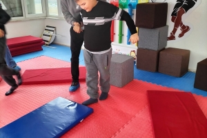 Jimnastik Eğitimlerimiz Devam Ediyor.