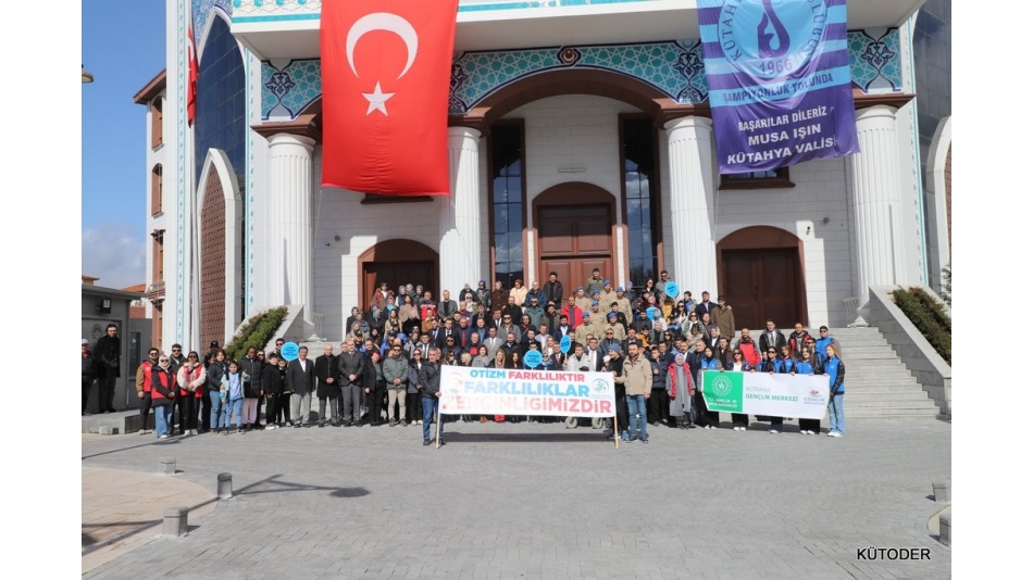 Otizm Farkındalık Yürüyüşünü Geniş Bir Katılım İle Gerçekleştirdik.